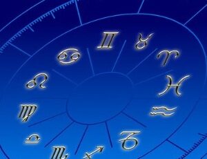 Zodiac Signs for Luckiest: इन राशियों के लोग होते है सबसे ज्यादा भाग्यशाली, आप भी जानिए (Image by Quique from Pixabay )