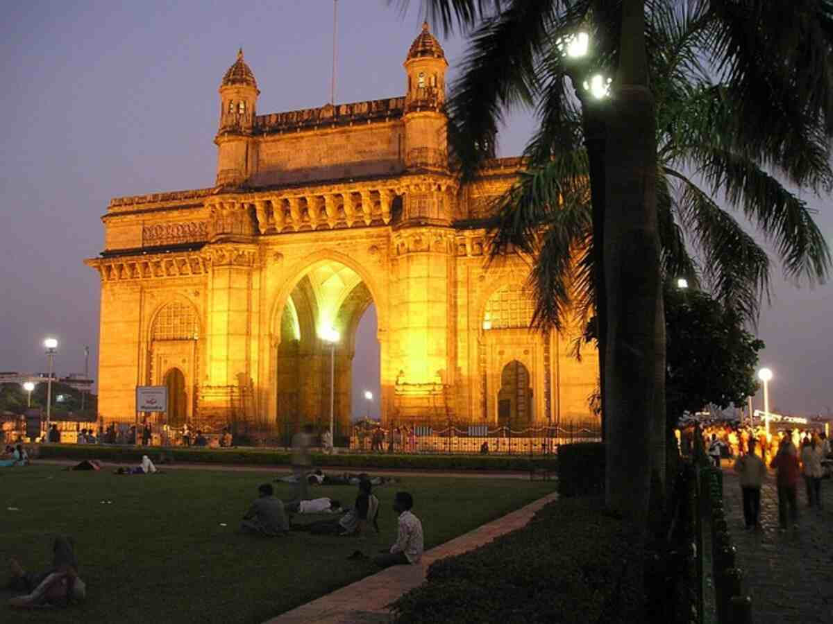 New Year Celebration: विदेश नहीं, भारत में ही मनाएं न्यू ईयर का धमाकेदार जश्न